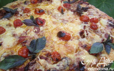 Рецепт Пицца с вяленым мясом и запеченными помидорами.
