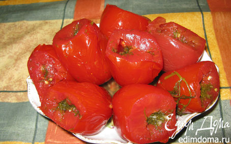 Рецепт Малосольные помидоры, фаршированные укропом и чесноком