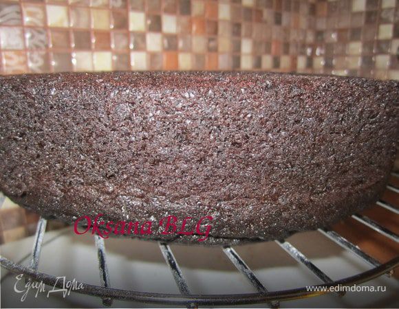 Шоколадный бисквит на кипятке в духовке — рецепт + 16 фото