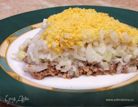 Салат «Мимоза» с рисом и горбушей