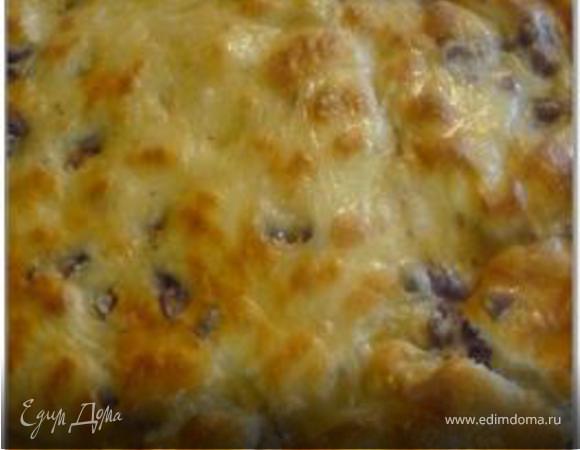 Пирог с сыром и грецкими орехами (+рецепт сырного соуса)