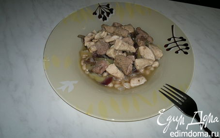 Рецепт Похлебка из белой фасоли с бедром индейки и куриной грудкой, тушеный перец и красный лук