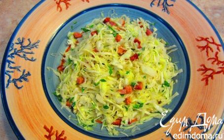 Рецепт Теплый салат из молодой капусты и копченой грудинки