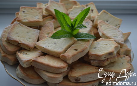Рецепт Печенье на белках с грецкими орехами