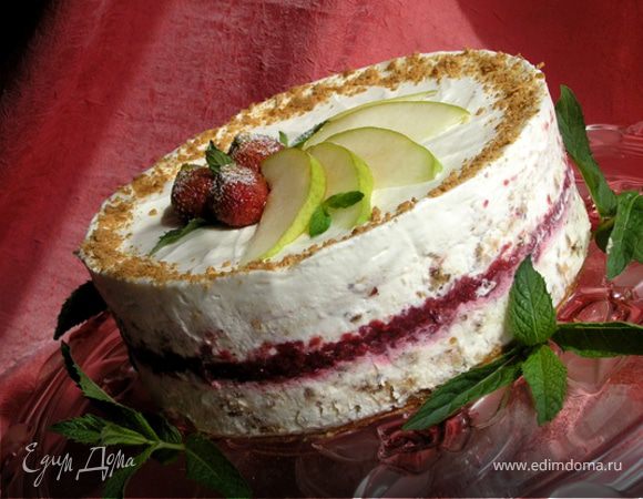 Торт с рожком и ягодами - 73 фото