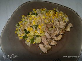 Рис с кукурозой, цукини и свиная лопатка с паприкой и эстрагоном