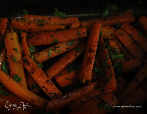 Морковь, запеченная с зирой