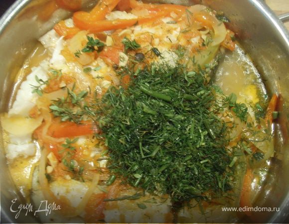 Рыба в томатном соусе с овощами