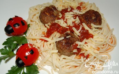 Рецепт Тефтельки и спагетти с соусом "Божья коровка"