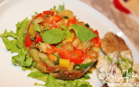 Рецепт Салат из запеченных баклажанов, помидоров и перца