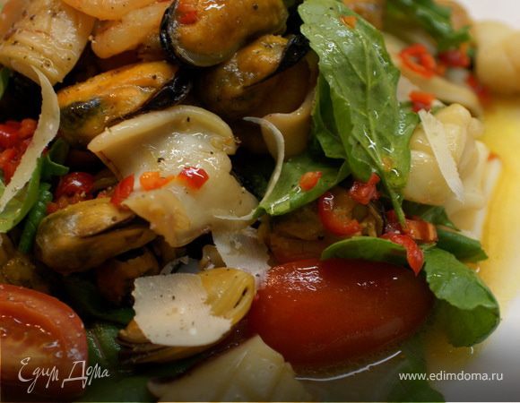 Вкусный салат с кальмаром и мидиями – пошаговый рецепт приготовления с фото