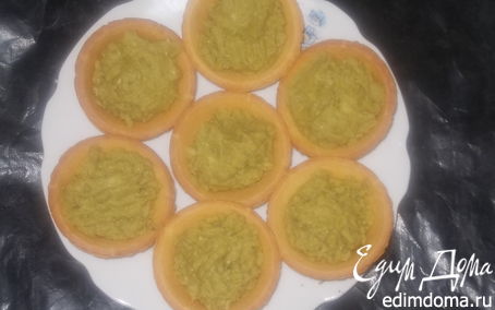 Рецепт Тарталетки с зеленым горошком и авокадо