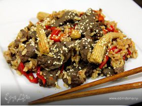 Говядина с овощами и рисом по-китайски