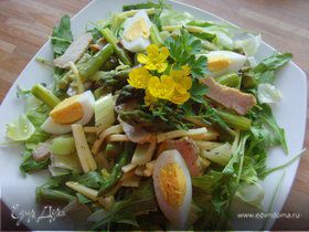 Витаминный салат со спаржей