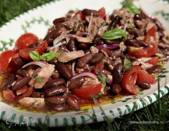 Салат с фасолью и сухариками – кулинарный рецепт