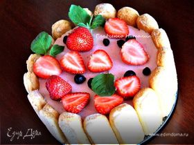 Йогуртовый торт с летними ягодами