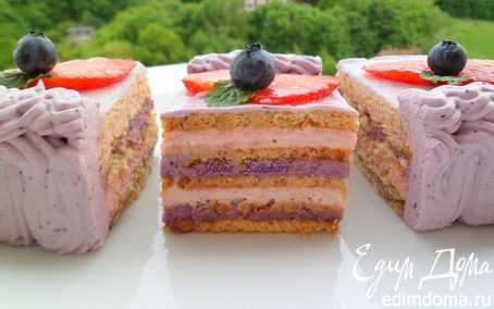 Рецепт Чеpнично-клубничный торт из печенья