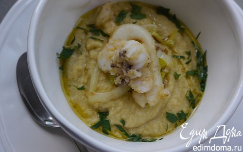 Рецепт Суп из нута с креветками и кальмарами