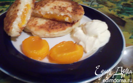 Рецепт Сырники с абрикосами