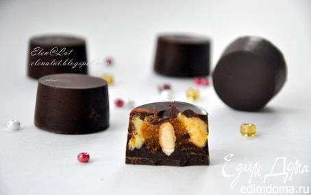 Рецепт Шоколадные конфеты с тыквенным кремом, мандариновым мармеладом и миндалем