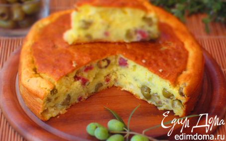 Рецепт Сырный пирог с оливками и салями