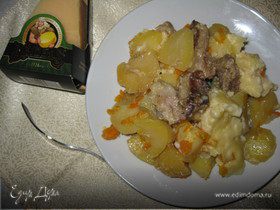 Запеканка со свининой, овощами и сыром Джюгас