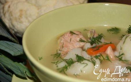 Рецепт Суп с горбушей, цветной капустой и луком-пореем