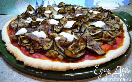 Рецепт Пицца с томатным соусом и баклажанами