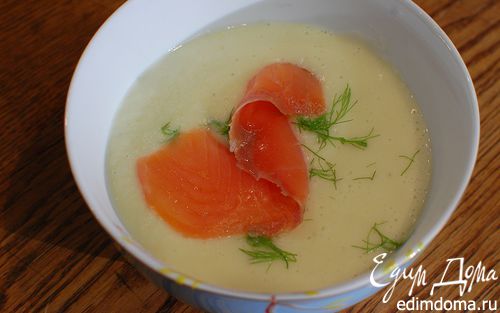 Рецепт – Суп-крем из фенхеля, сельдерея и порея с семгой
