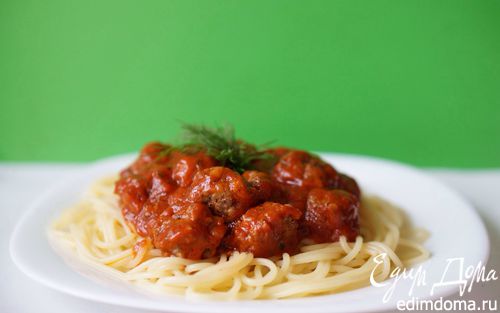 Рецепт Спагетти с фрикадельками в томатном соусе