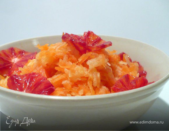 Морковный салат с яблоком, ветчиной и сыром - пошаговый рецепт с фото на уральские-газоны.рф