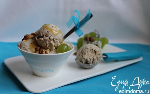 Рецепт Грушевое мороженое с голубым сыром и грецкими орехами