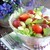 "Круглый" салат из винограда, черри и моцареллы