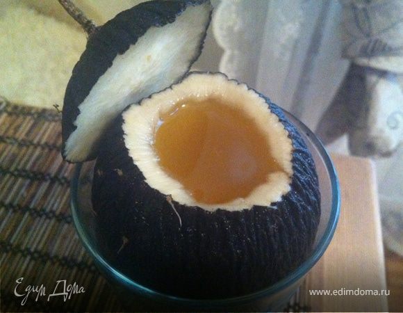 Проверенный временем рецепт от кашля: черная редька с медом