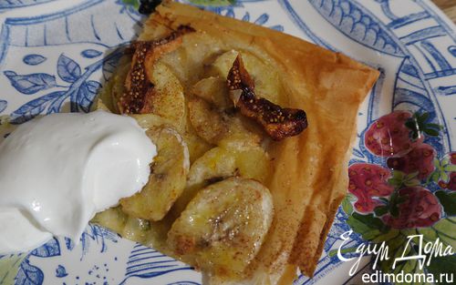 Рецепт Пирог из фило с бананами и инжиром