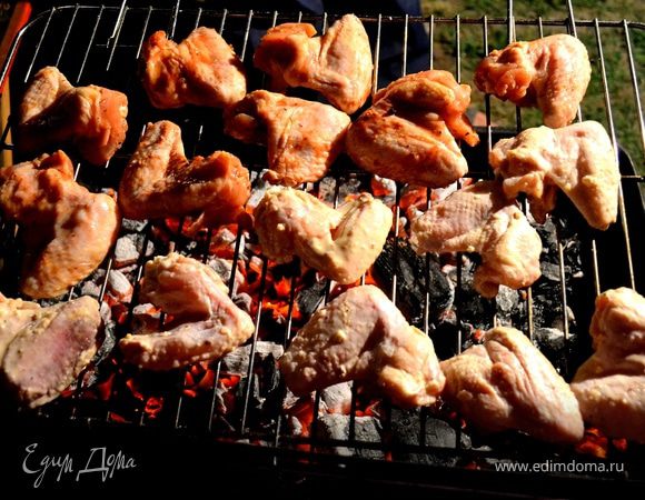 Фирменный рецепт: крылышки барбекю в духовке от Бельковича