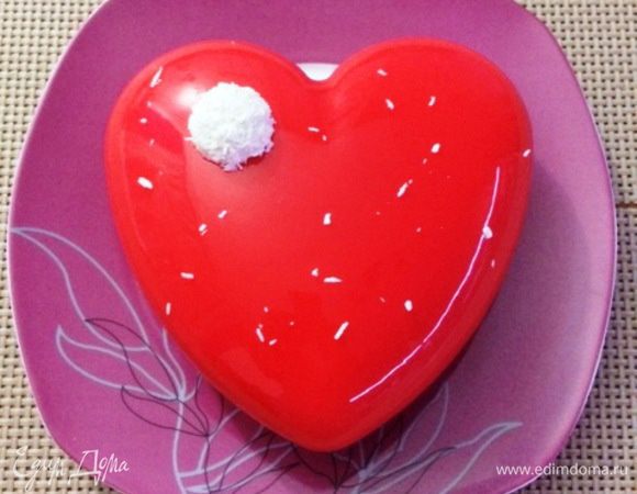 Торт в виде сердца на 14 февраля