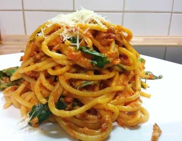 Спагетти в красном