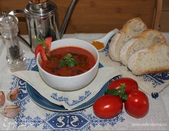 Томатный крем-суп с ароматным тимьяном и базиликом