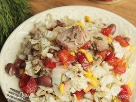 Салат с тунцом, кукурузой и фасолью