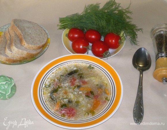 Томатный суп с мясом и рисом