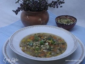 Овощной суп из маша с мятой