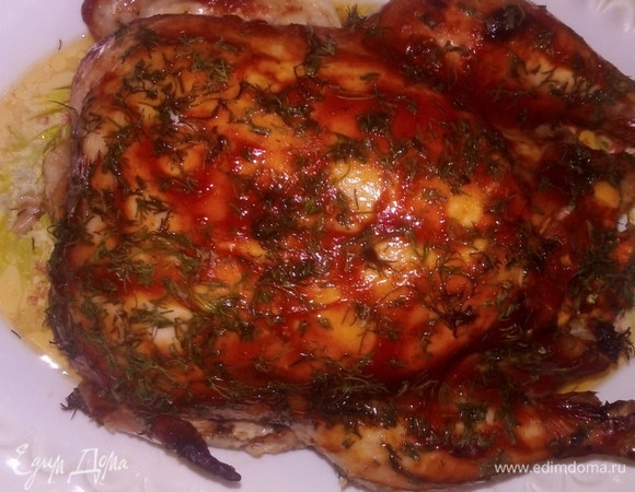 Курица, фаршированная тыквой, в томатном соусе