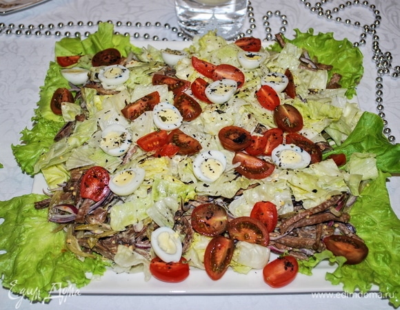 Салат из говяжьего языка с солеными огурцами — рецепт с фото