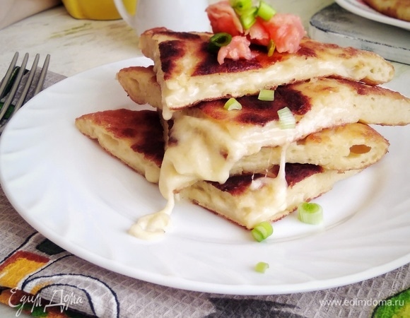 Лепешка с картофелем и сыром на сковороде — конференц-зал-самара.рф