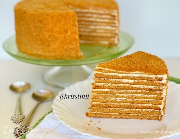 Домашний торт Медовик со сметанным кремом