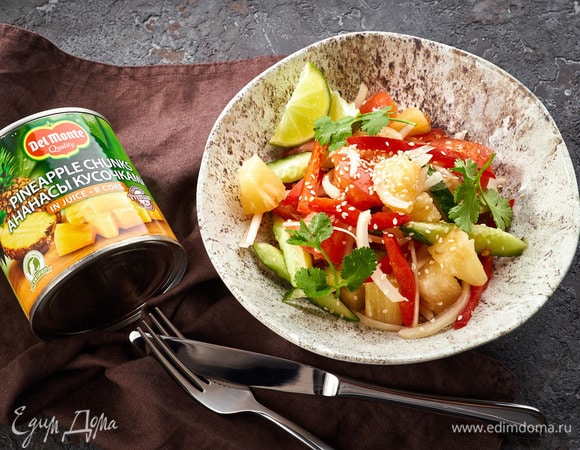Салат с ананасом: рецепты с фото от Шефмаркет