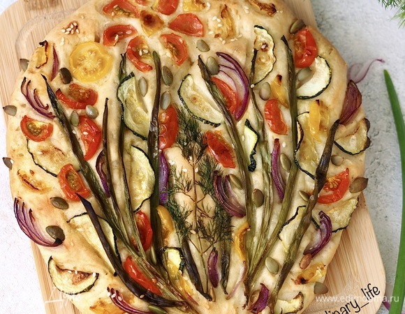 Фокачча с помидорами и базиликом, пошаговый рецепт на ккал, фото, ингредиенты - Юлия Высоцкая