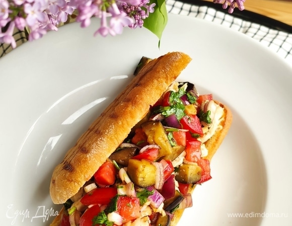 Бутерброды с баклажаном и помидорами, рецепты с фото