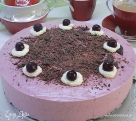 Шоколадный торт с творожно-вишневым муссом